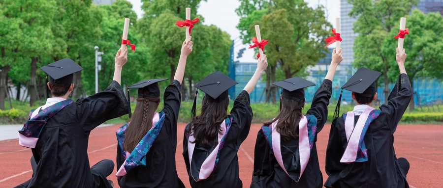 江南十校一模2025分数线：近三年数据与趋势分析
