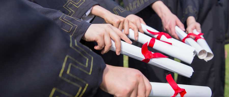 陕西高校2025排名与录取线：一本二本全表参考