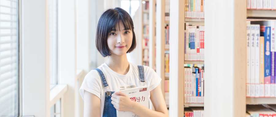 女生选专业黄金榜：十大最适合女生就业的热门专业推荐